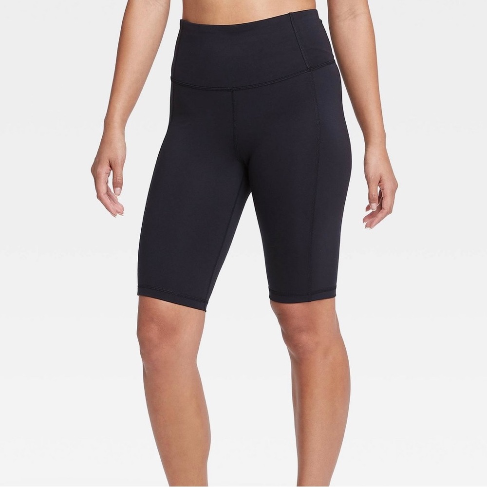 NWT ALL IN MOTION HIGH RISE SHORTS
